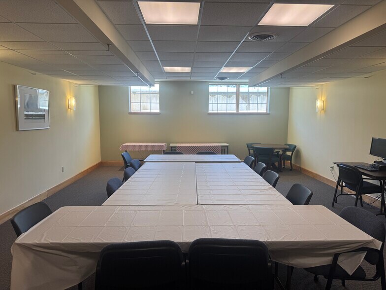 More Photos Of 3425 Superior Ave, Sheboygan Medical For Lease