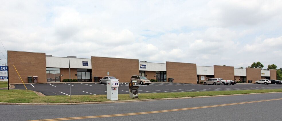 More Photos Of 2906-2924 Baltic Ave, Greensboro Industrial For Lease