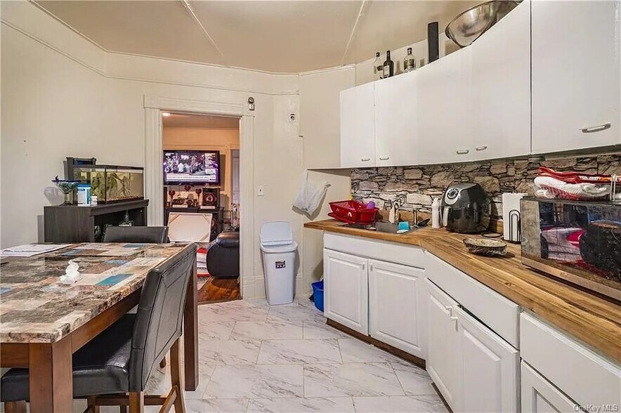 More Photos Of 364 Liberty St, Newburgh Apartments For Sale