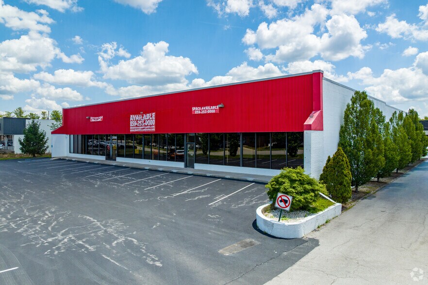 More Photos Of 2550 Regency Rd, Lexington Showroom For Lease