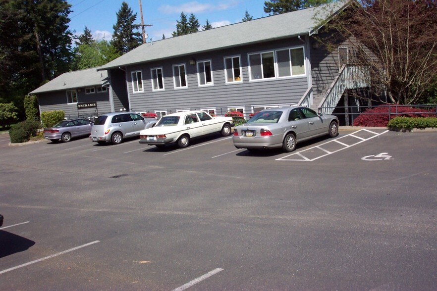 More Photos Of 104 Tremont Ave, Port Orchard Medical For Sale
