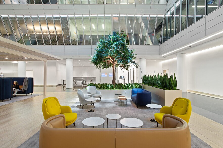 More Photos Of 1299 Pennsylvania Ave NW, Washington Office For Lease