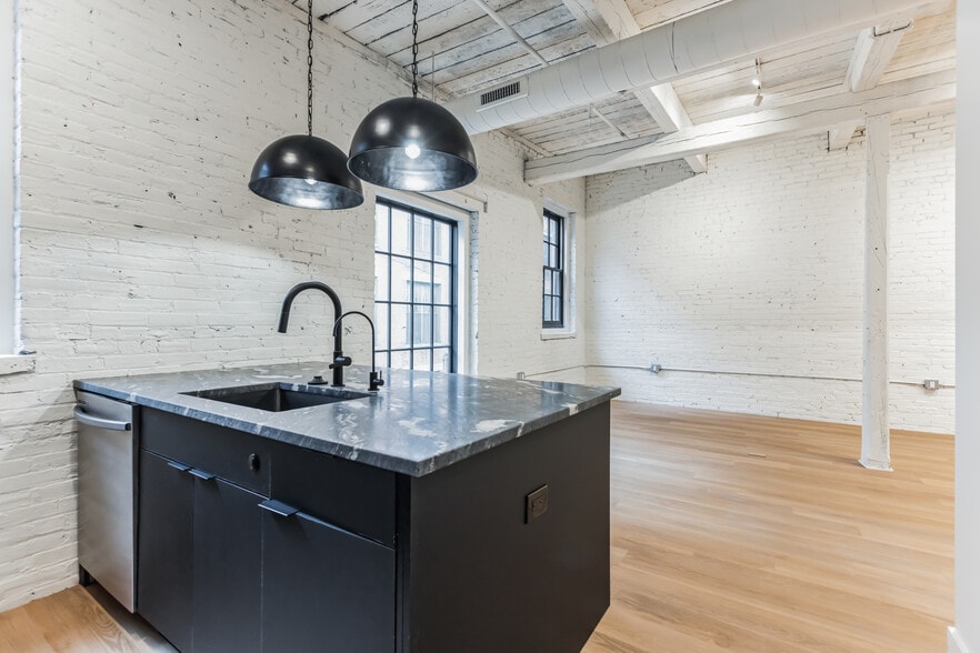 More Photos Of 1233-1235 Hamilton St, Philadelphia Loft Creative Space For Sale