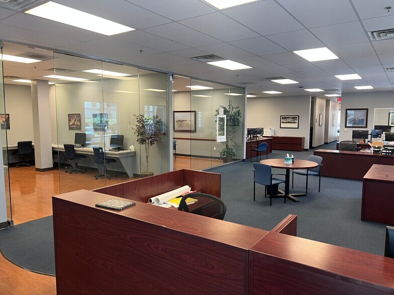 More Photos Of 6615 S Eastern Ave, Las Vegas Office For Lease