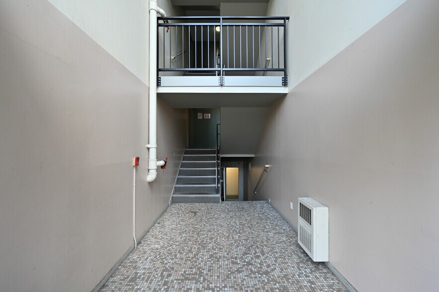 More Photos Of 8630 Rainier Ave S, Seattle Multifamily For Sale