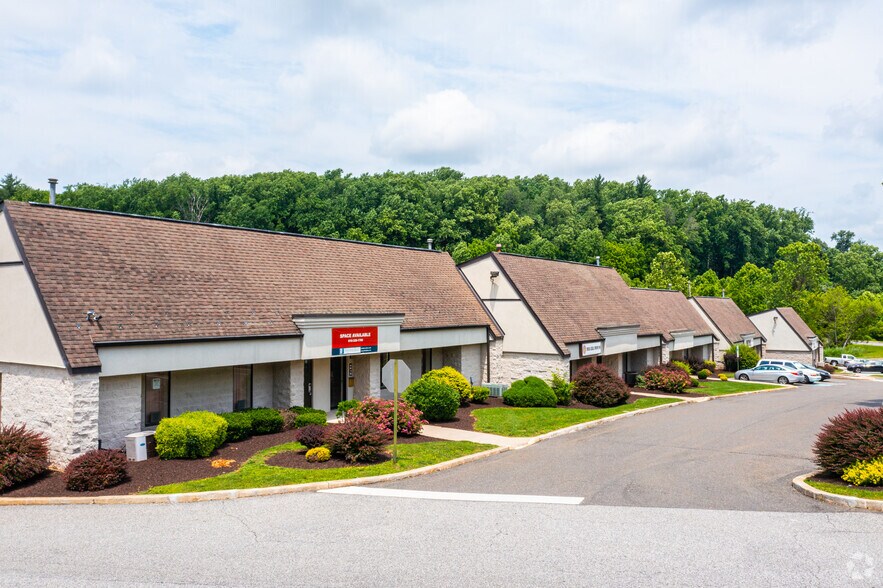 4601 W Chester Pike, Newtown Square, PA 19073 Office