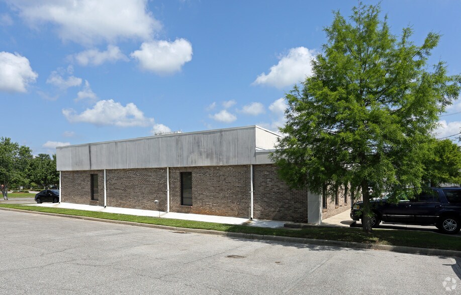 More Photos Of 1181 Montlimar Dr, Mobile Office For Sale