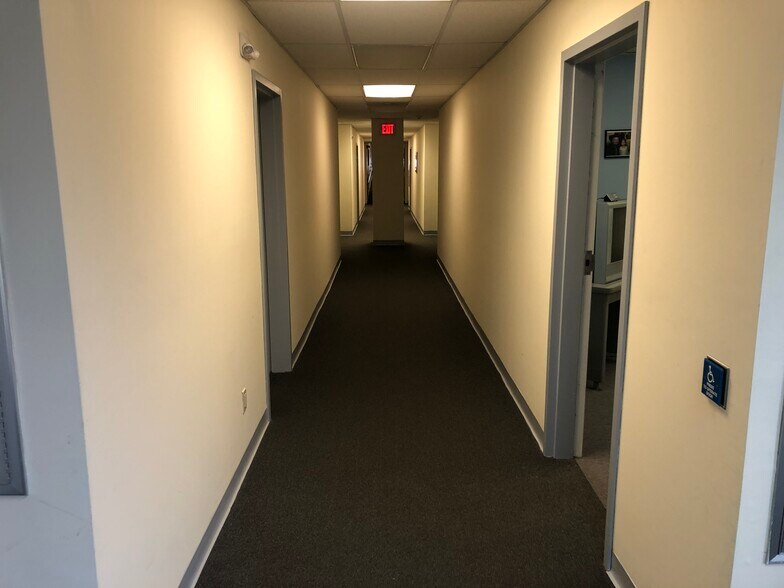 More Photos Of 669 Boston Post Rd, Guilford Medical For Lease