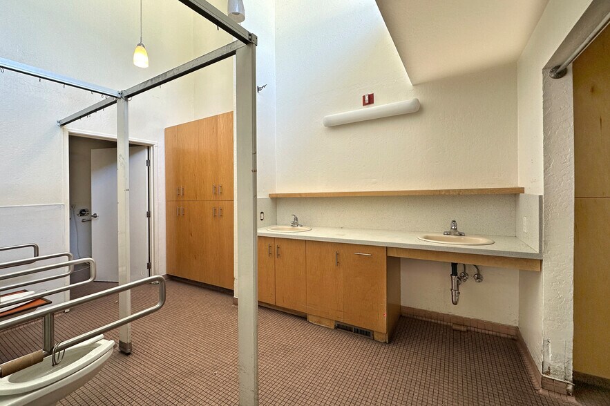 More Photos Of 2320 Channing Way, Berkeley Office For Sale