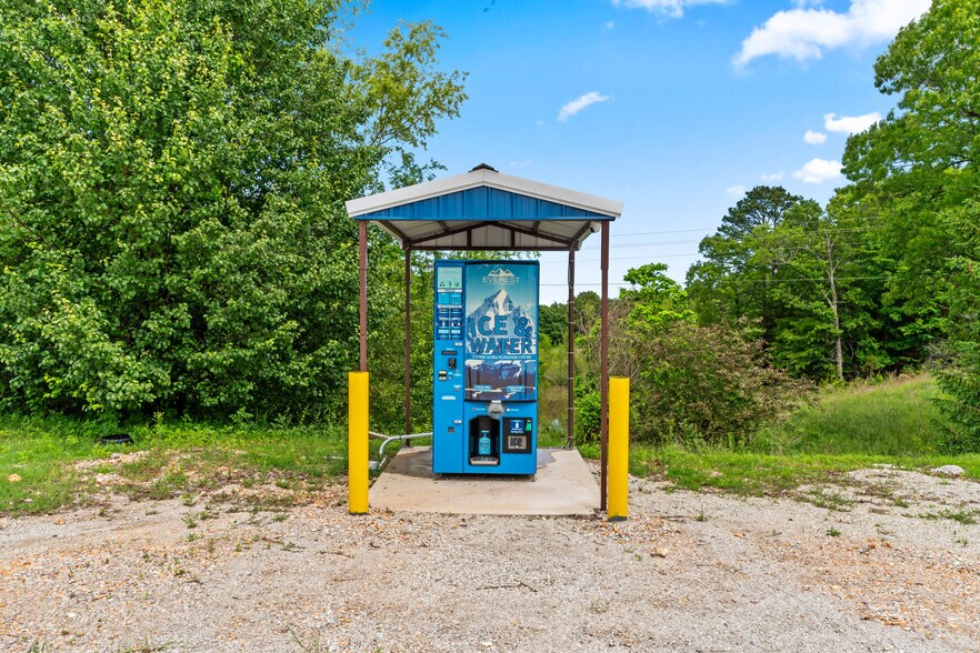 More Photos Of 8956 State Highway 13, Lampe Self Storage For Sale