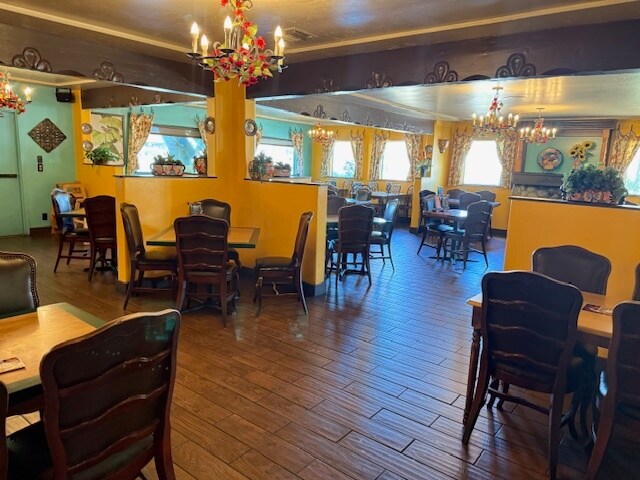More Photos Of 1964 W Foothill Blvd, Upland Restaurant For Sale