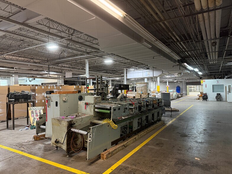 More Photos Of 6201 E 43rd St, Tulsa Manufacturing For Lease