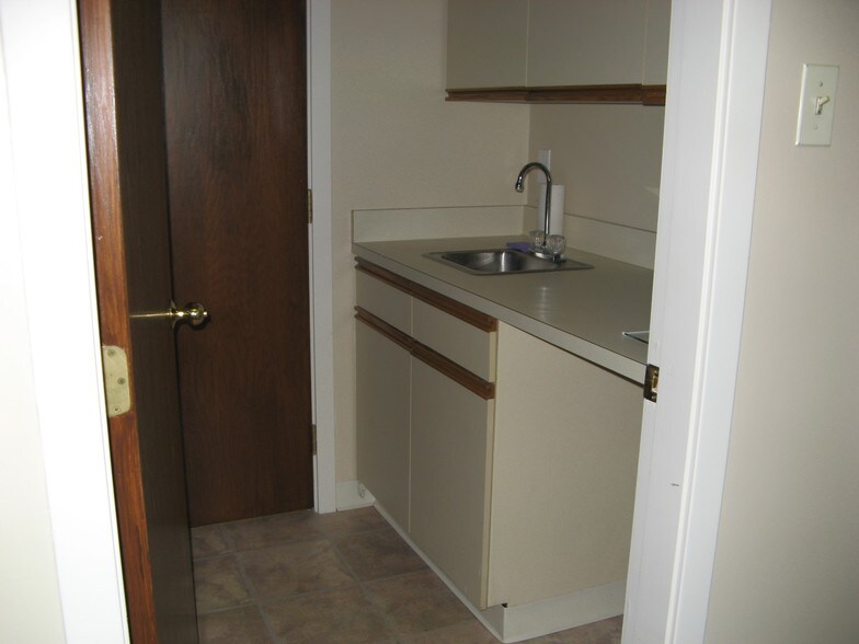 More Photos Of 348-350 Park St, North Reading Office For Lease