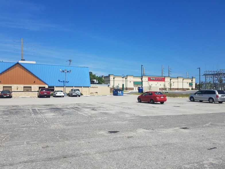 More Photos Of 4558-4624 Lake Worth Rd, Greenacres Restaurant For Lease