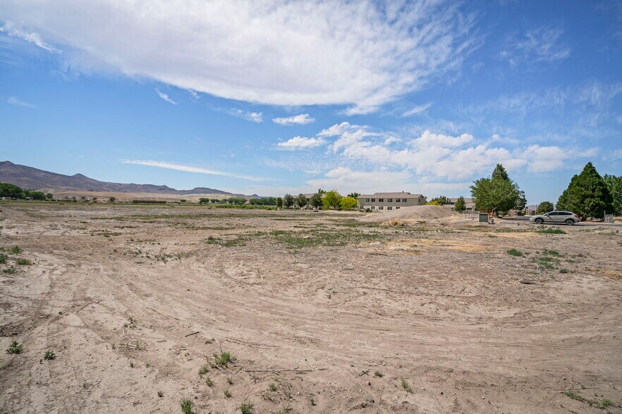 More Photos Of 0 Bridge St, Yerington Land For Sale