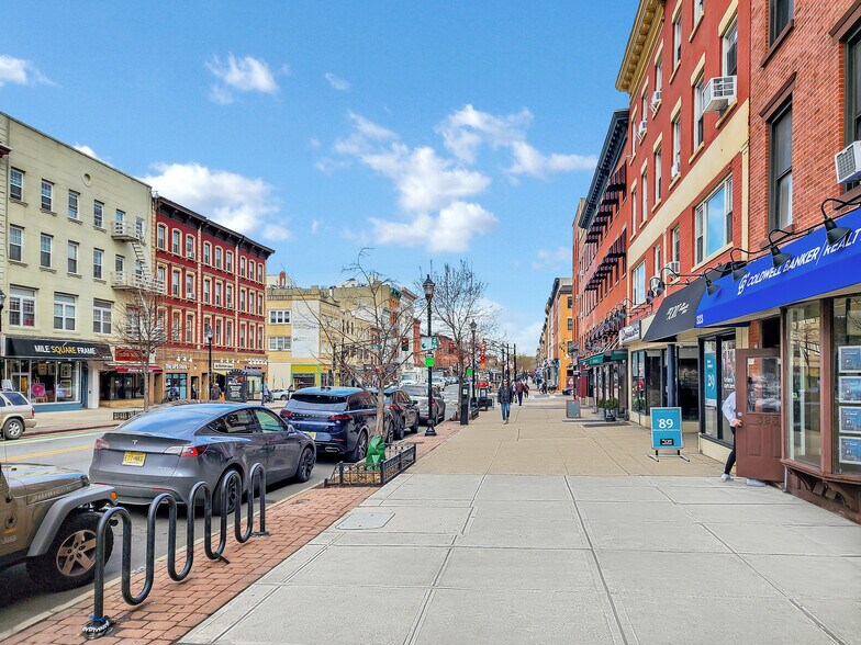 More Photos Of 323 Washington St, Hoboken Office For Lease