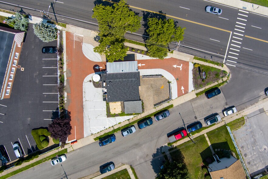 More Photos Of 2350 N Jerusalem Ave, North Bellmore Convenience Store For Sale