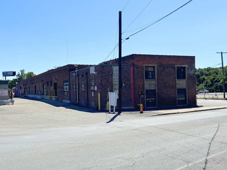 Primary Photo Of 225 E Aurora St, Waterbury Warehouse For Lease