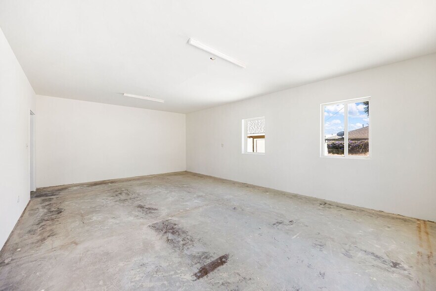 More Photos Of 791 Vernon Dr, Upland Warehouse For Sale