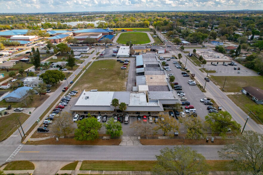 More Photos Of 567 Avenue K SE, Winter Haven Office For Sale