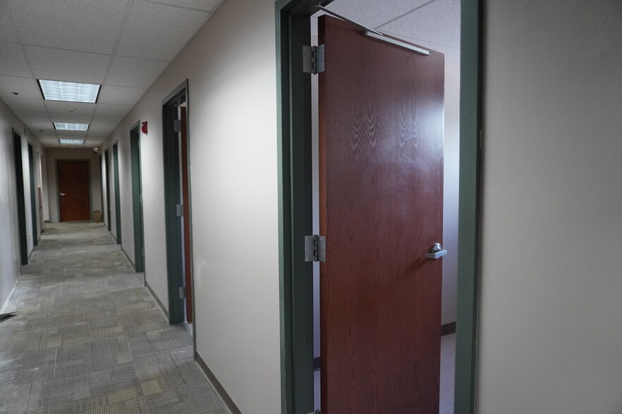 More Photos Of 3809 S 42nd St, Minneapolis Medical For Sale