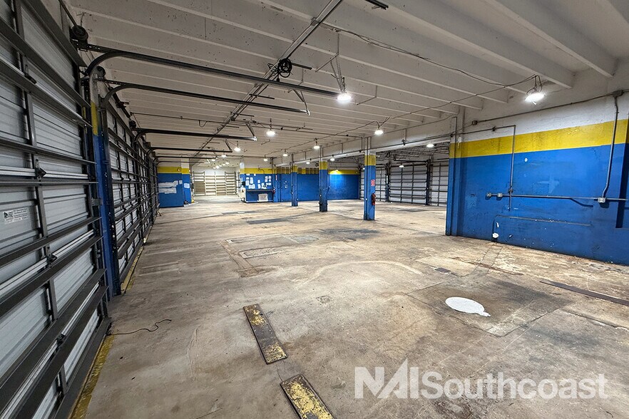 More Photos Of 2903 S US Highway 1, Fort Pierce Auto Repair For Lease