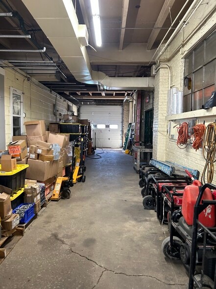 More Photos Of 6020 Dahlin Drive, Skokie Industrial For Sale