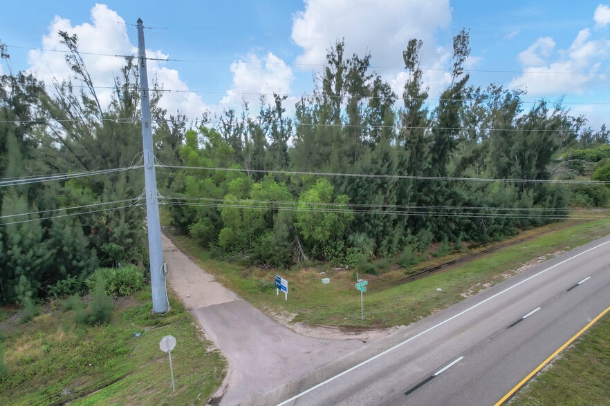 More Photos Of 830 Ridge Rd, Cape Coral Land For Sale