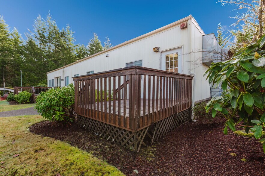 More Photos Of 4938 SW Lake Flora Rd, Port Orchard Office For Lease