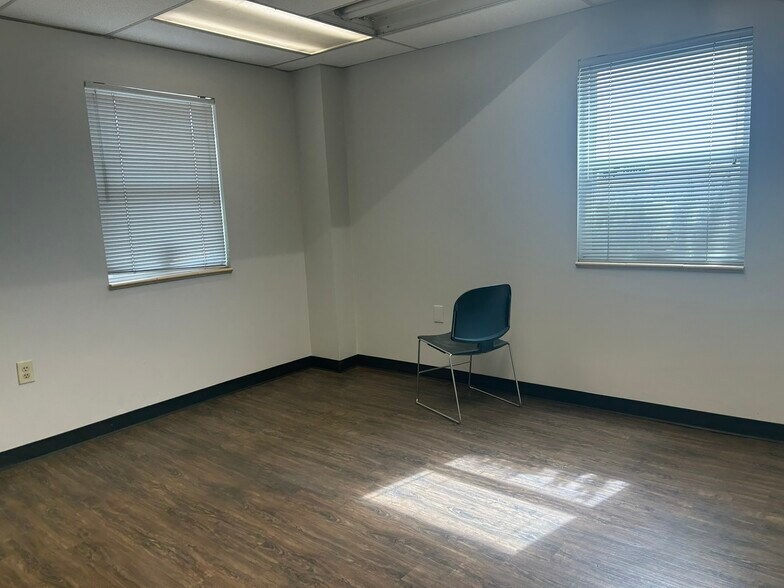 More Photos Of 5151 E 56th Ave, Commerce City Manufacturing For Sale