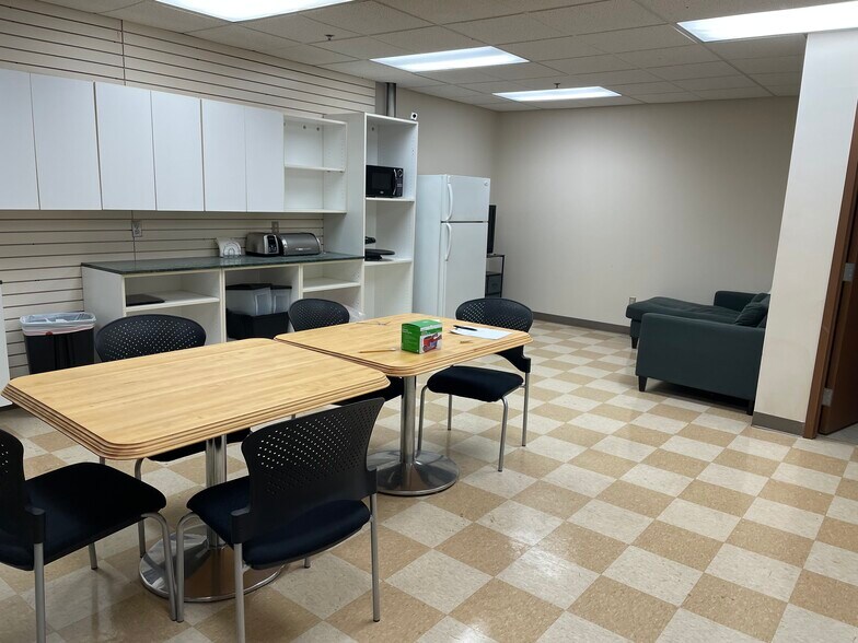 More Photos Of 10661 NE Nassau St, Blaine Warehouse For Lease