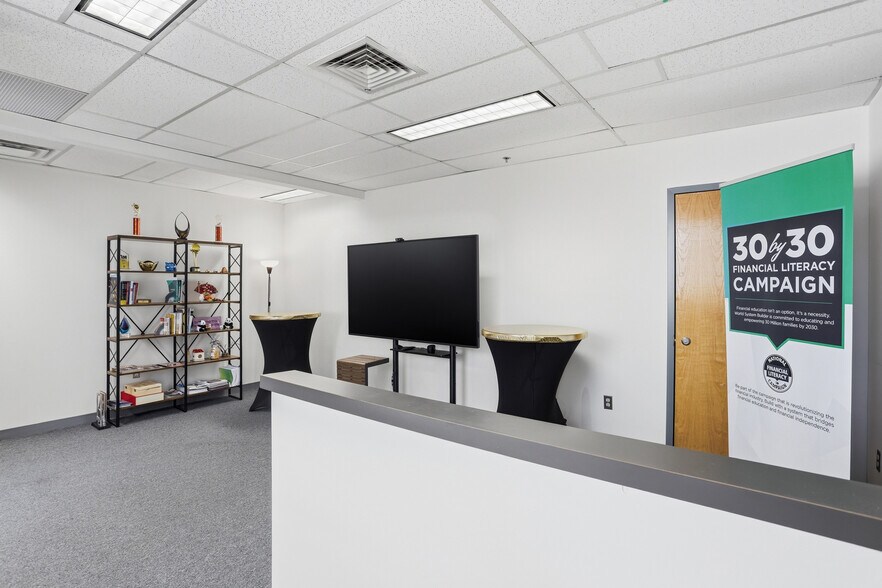 More Photos Of 101 Cambridge St, Burlington Medical For Lease