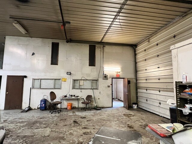 More Photos Of 17705 Lathrop Ave, Harvey Warehouse For Sale