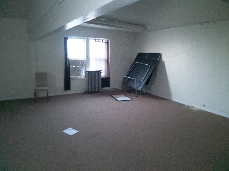 More Photos Of 433 Oak St, Dayton Religious Facility For Sale