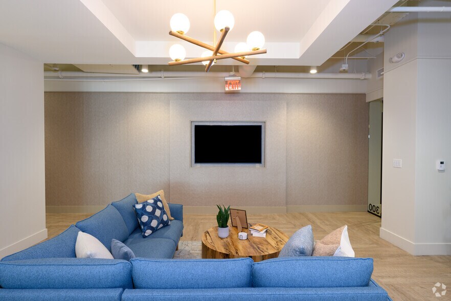 More Photos Of 101 N Union St, Alexandria Office For Lease