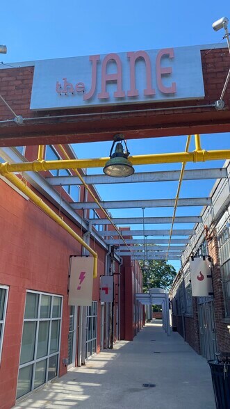 More Photos Of 437 Memorial Dr, Atlanta Unknown For Lease