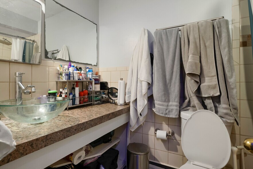 More Photos Of 3650 S Lincoln St, Englewood Apartments For Sale