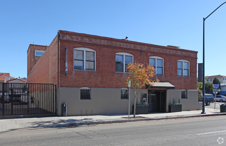 More Photos Of 800 W Ivy St, San Diego Office For Lease