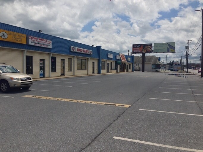More Photos Of 1285 Manheim Pike, Lancaster Storefront For Lease