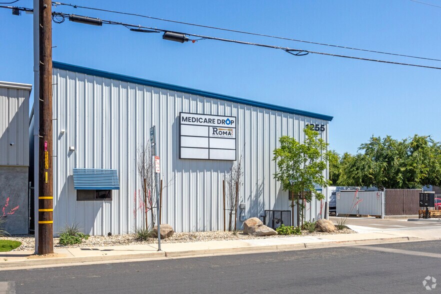 More Photos Of 1255 Hoblitt Ave, Clovis Warehouse For Lease