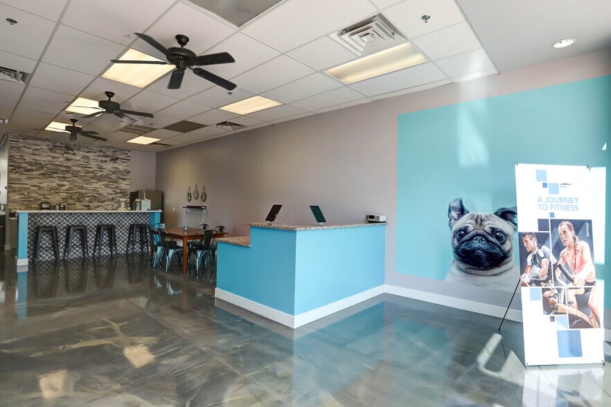 More Photos Of 1040 S Gilbert Rd, Gilbert Storefront Retail Office For Lease