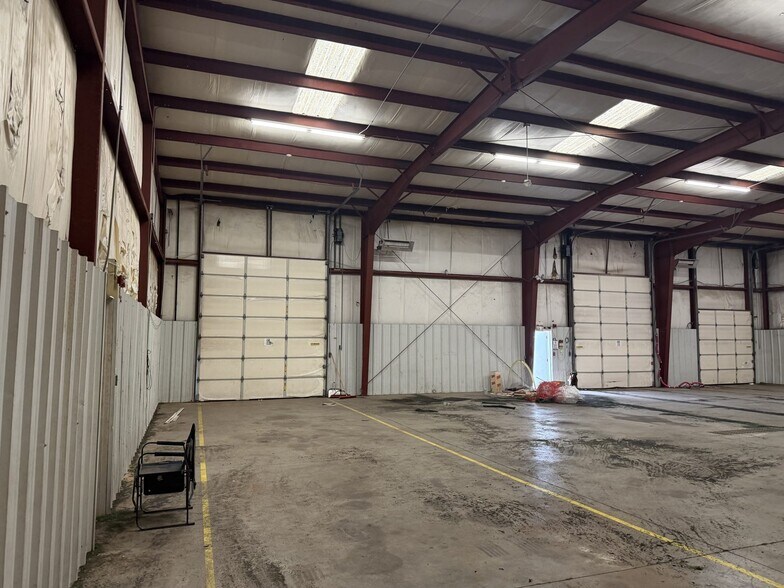 More Photos Of 2125 W Sheridan Ave, Oklahoma City Warehouse For Lease