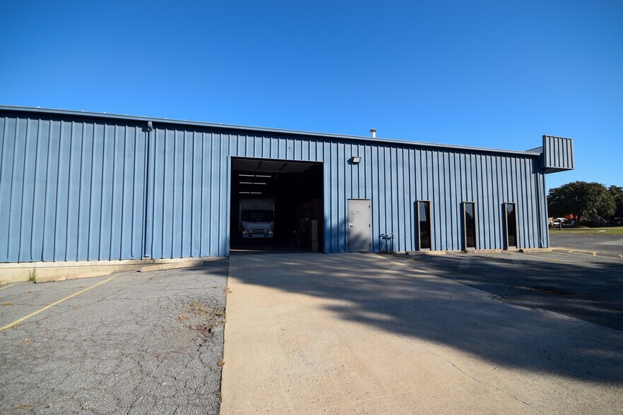 More Photos Of 10624 Otter Creek East Blvd, Mabelvale Warehouse For Lease