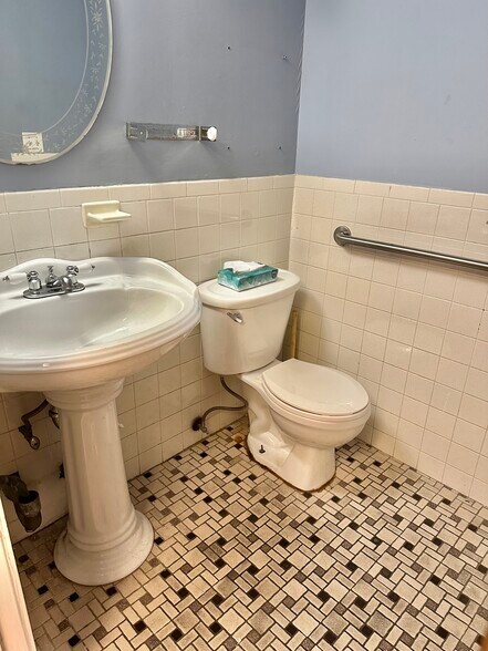 More Photos Of 8708 Justice Ave, Elmhurst Apartments For Sale