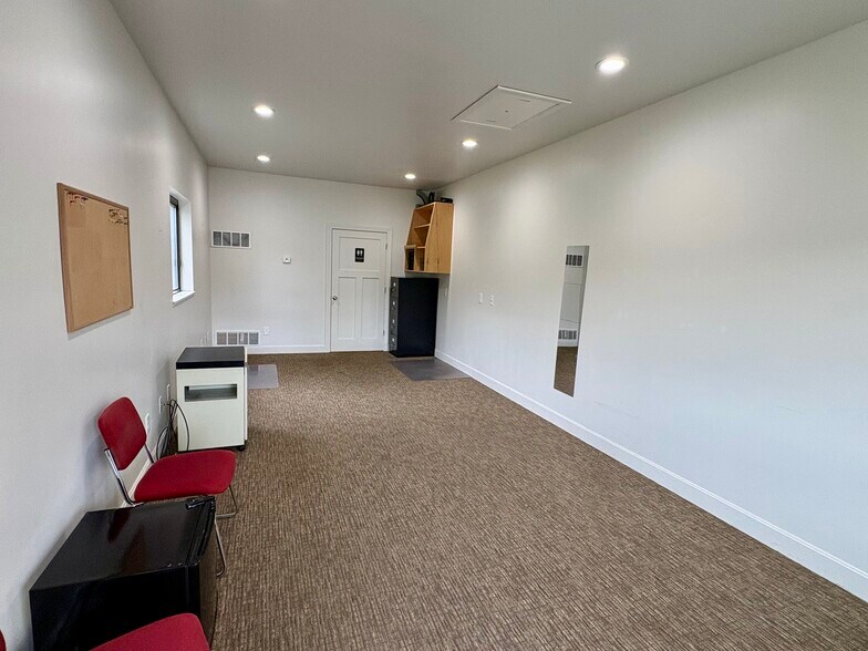 More Photos Of 876 Robinwood Ct, Traverse City Industrial For Sale