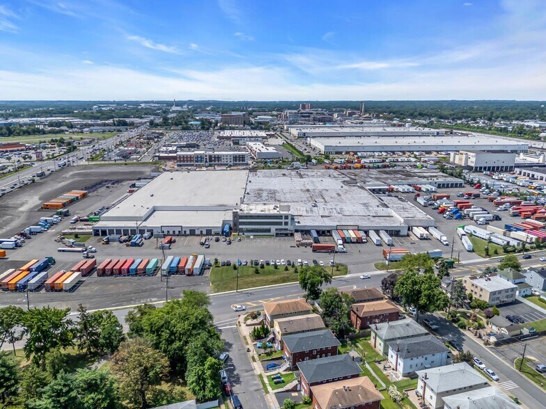 More Photos Of 340 S Stiles St, Linden Warehouse For Lease