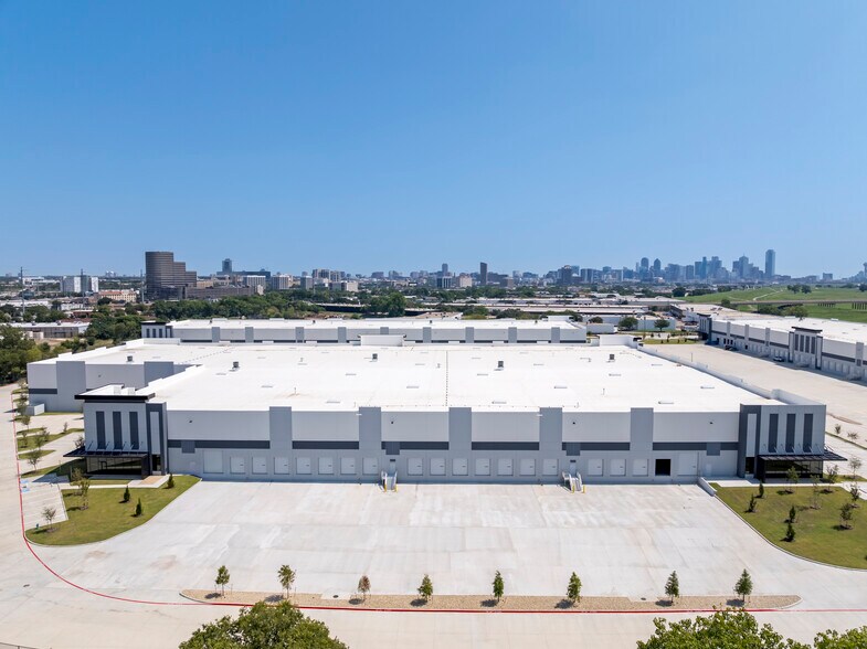 More Photos Of 1107 Conveyor Ln, Dallas Unknown For Lease