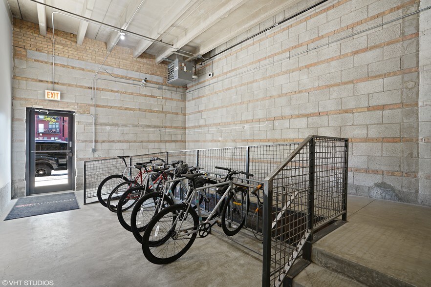 More Photos Of 1431 W Hubbard St, Chicago Loft Creative Space For Lease