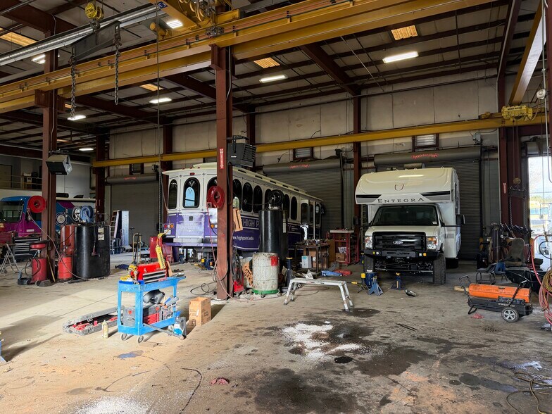 More Photos Of 7603 Boeing Dr, Greensboro Warehouse For Sale