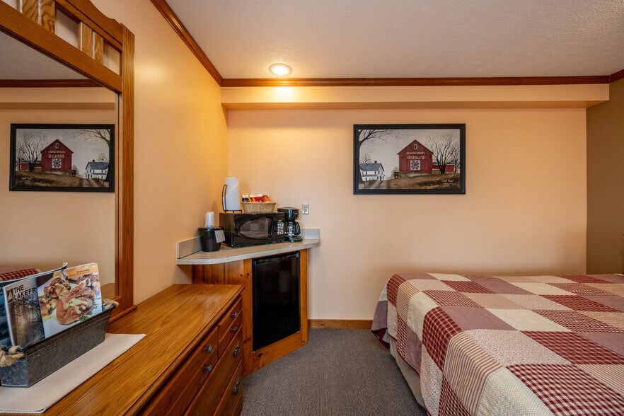 More Photos Of 17848 Garrett Hwy, Oakland Apartments For Sale